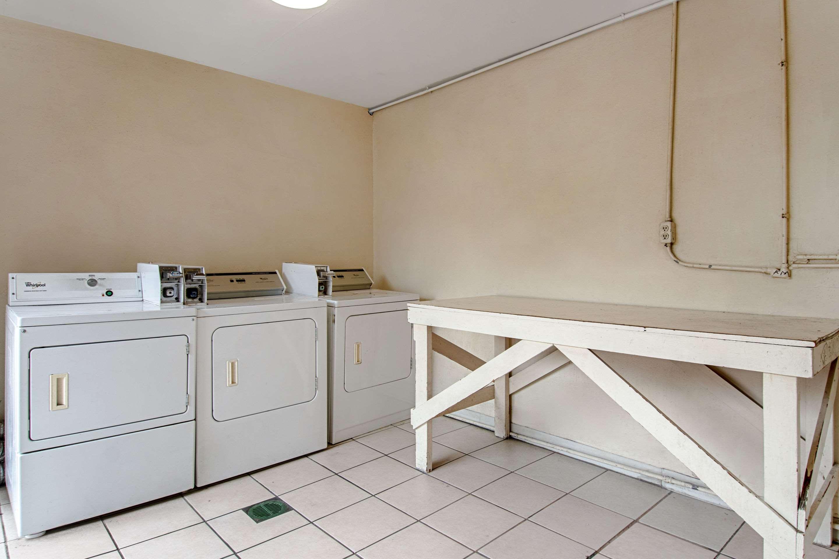 Rodeway Inn Near Maingate Knott'S Buena Park Bagian luar foto