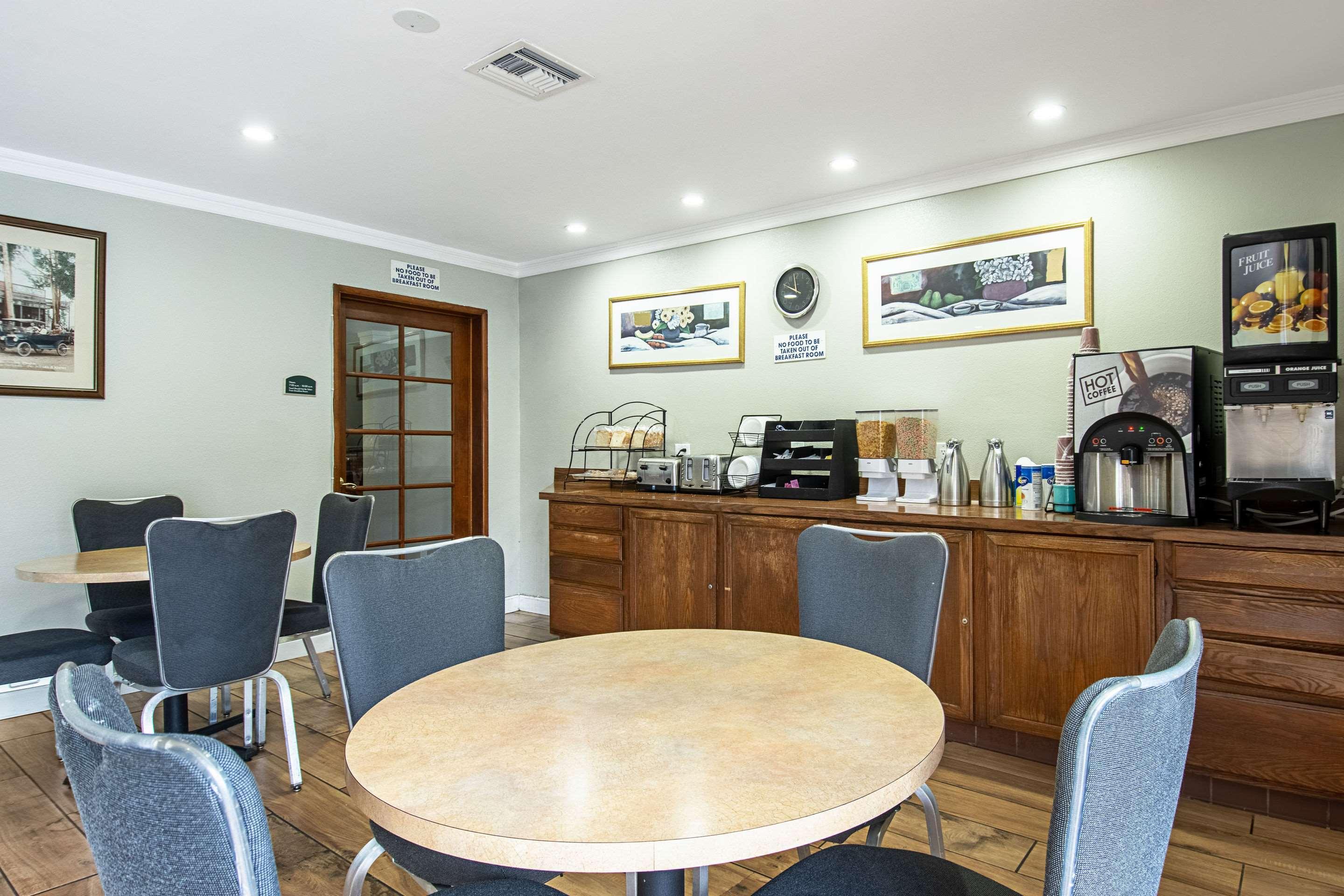 Rodeway Inn Near Maingate Knott'S Buena Park Bagian luar foto